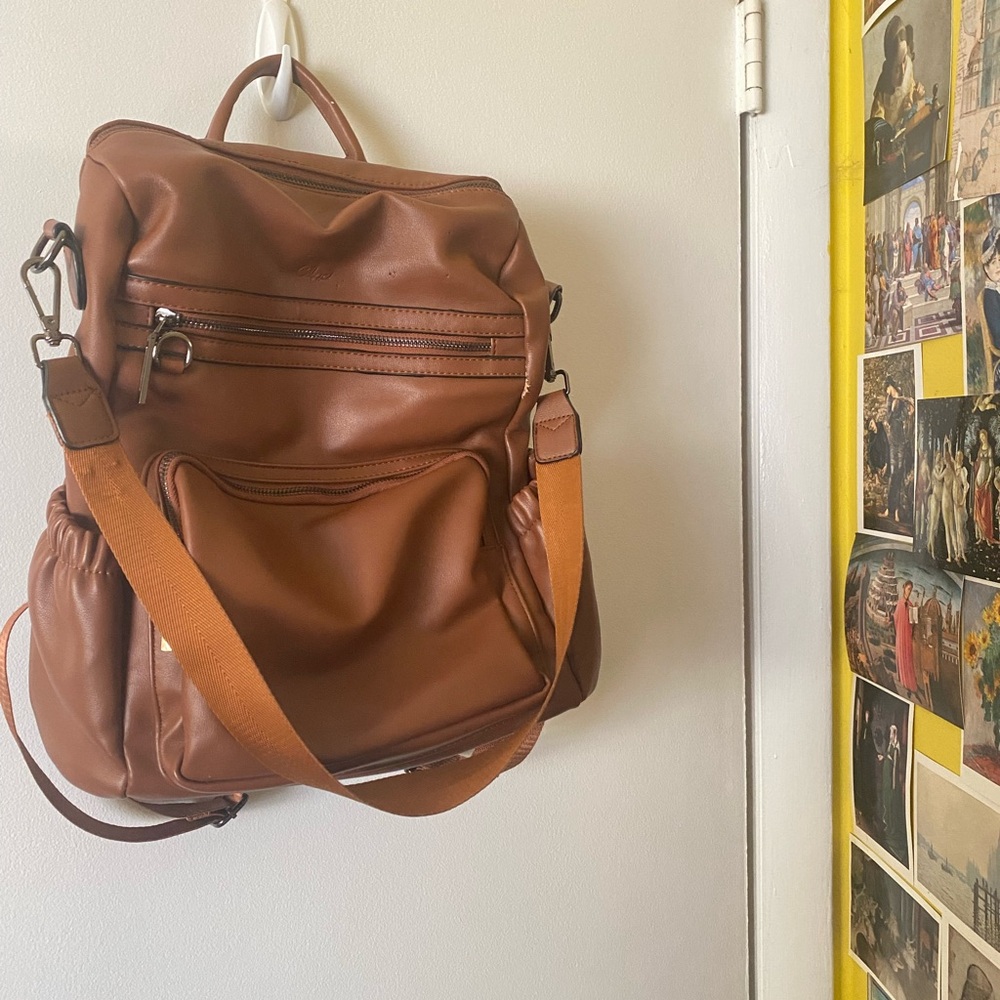 Cluci Convertible Backpack Purse